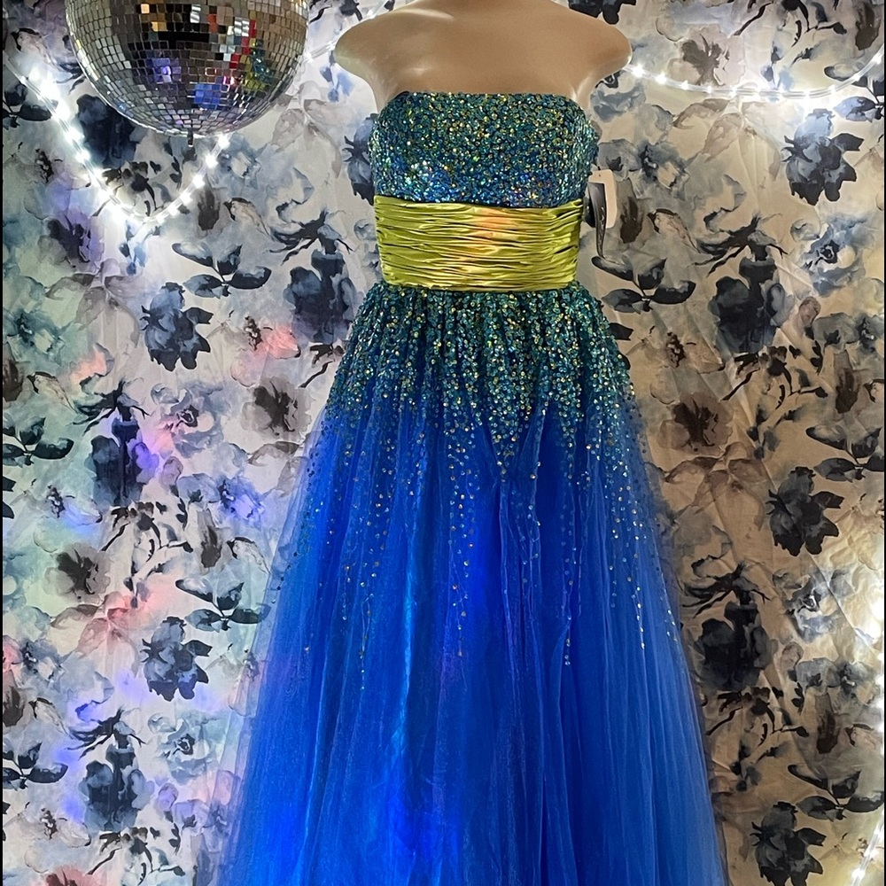 Blue train style dress size 2 by Faviana